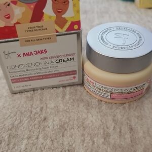 IT Cosmetics x Ana Jaks Limited Edition- Confidence in a Cream 2 fl oz